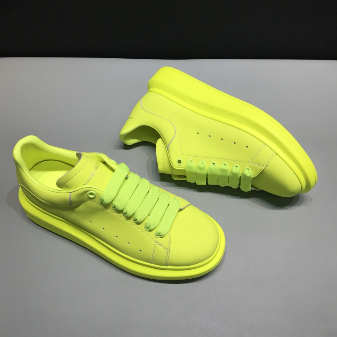 Alexander McQueen Sneaker Oversized in Yellow