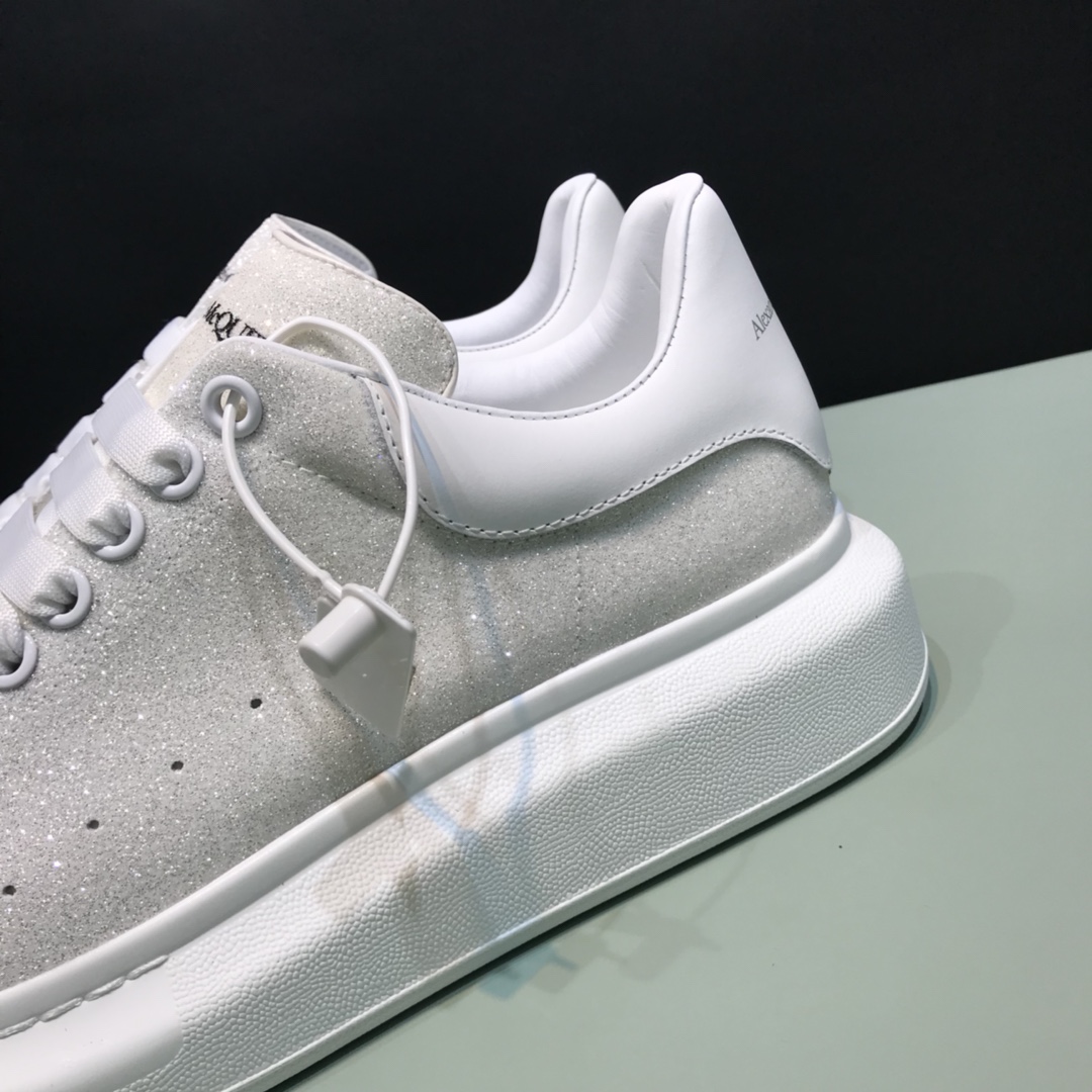Alexander McQueen Sneaker Oversized in White