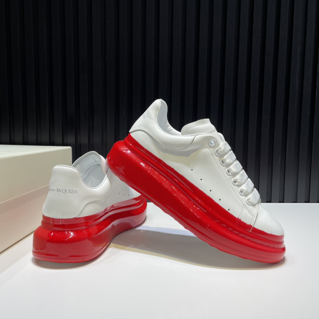 Alexander McQueen Sneaker Oversized in Red Heel