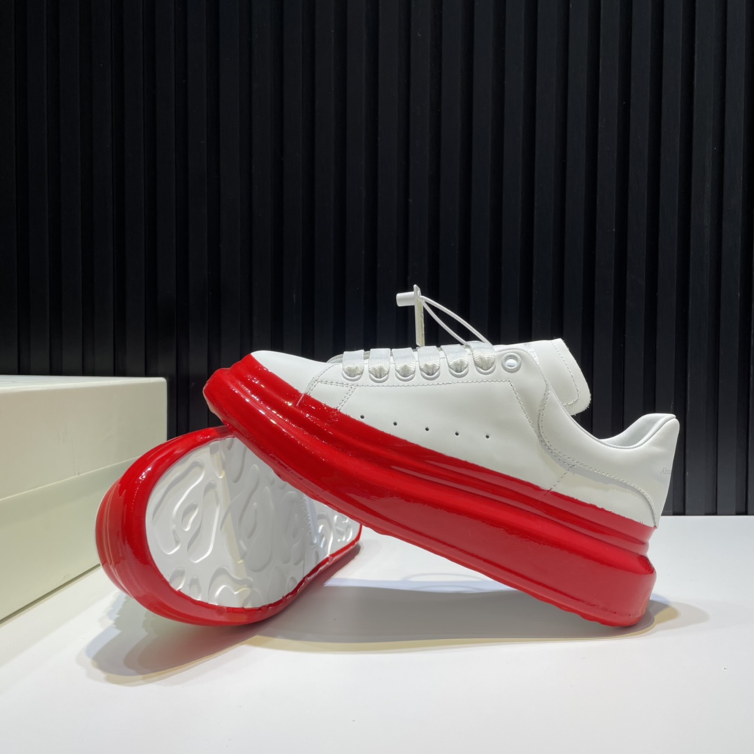 Alexander McQueen Sneaker Oversized in Red Heel