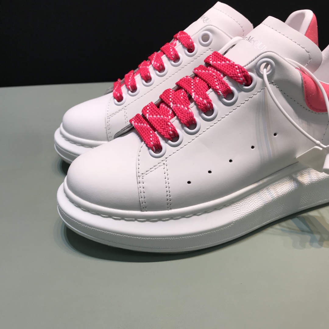 Alexander McQueen Sneaker Oversized in Pink Heel