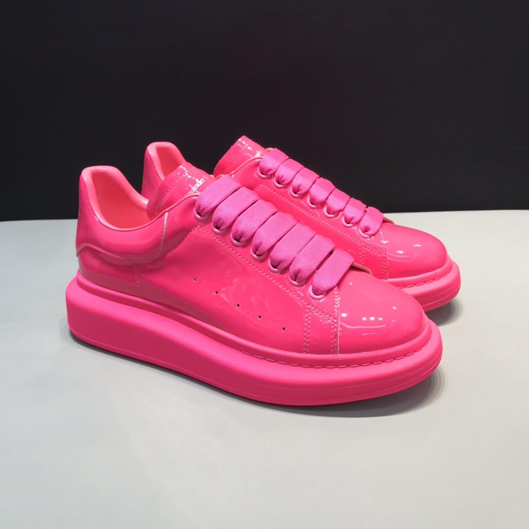 Alexander McQueen Sneaker Oversized in Pink