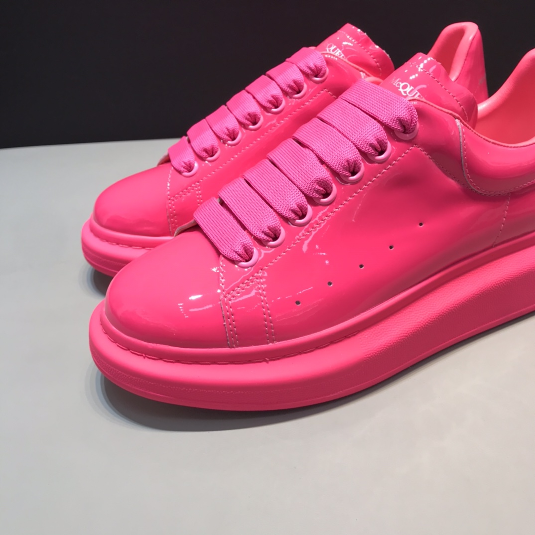 Alexander McQueen Sneaker Oversized in Pink