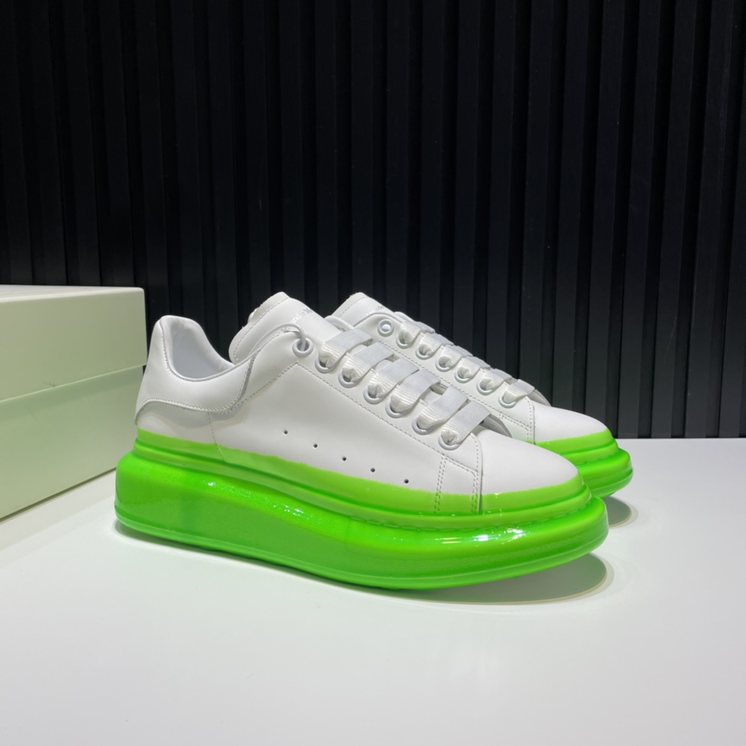 Alexander McQueen Sneaker Oversized in Green Heel