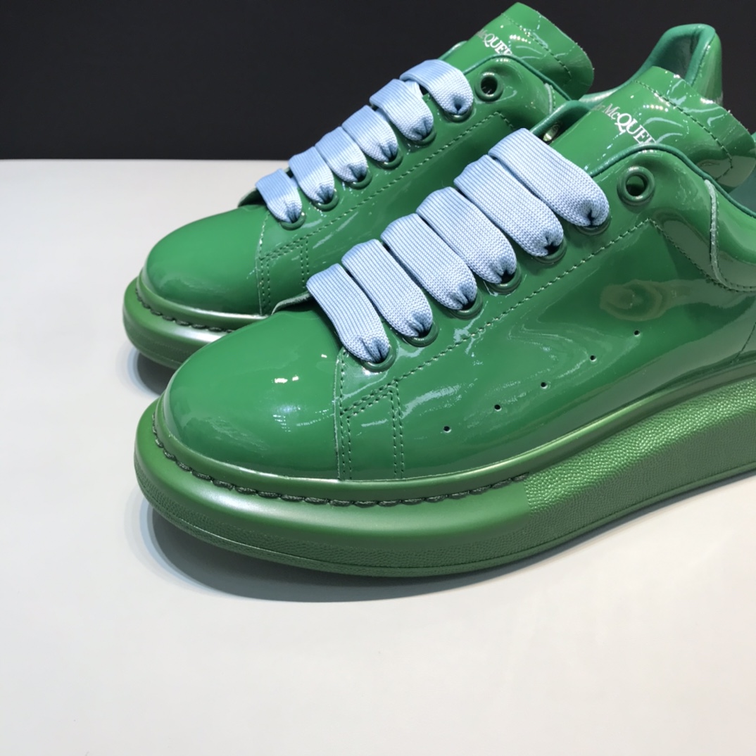 Alexander McQueen Sneaker Oversized in Green