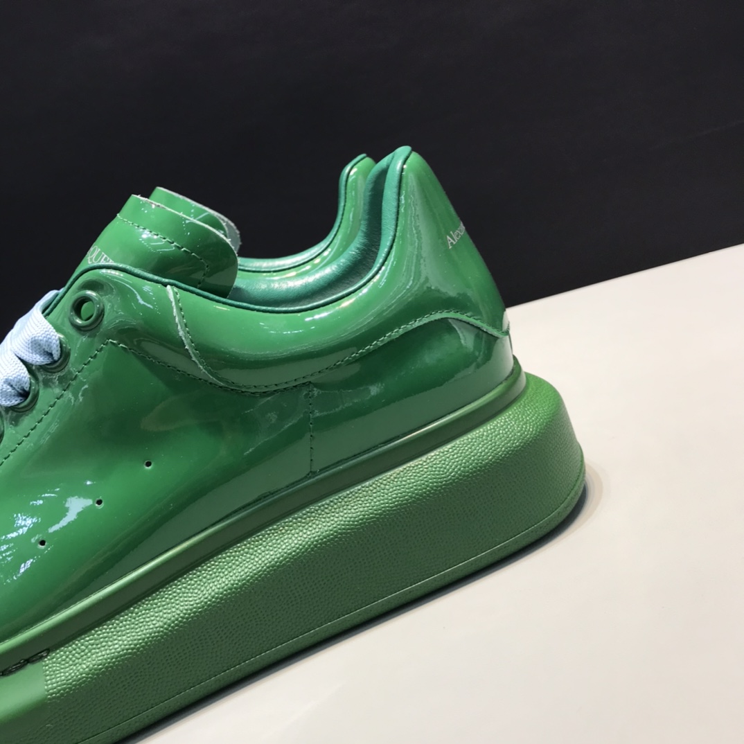 Alexander McQueen Sneaker Oversized in Green