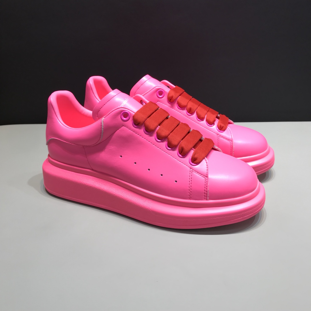 Alexander McQueen Sneaker Oversized in Deep Pink