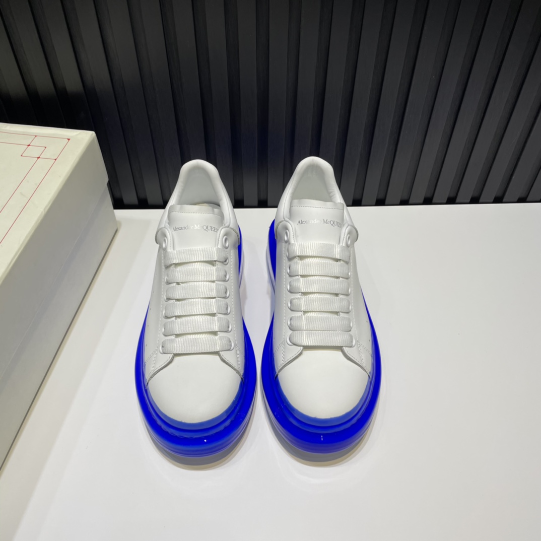 Alexander McQueen Sneaker Oversized in Blue Heel