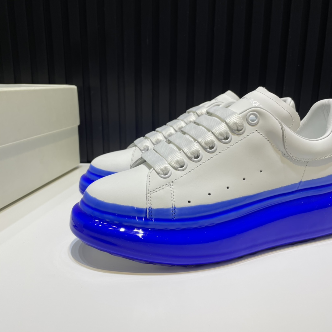 Alexander McQueen Sneaker Oversized in Blue Heel