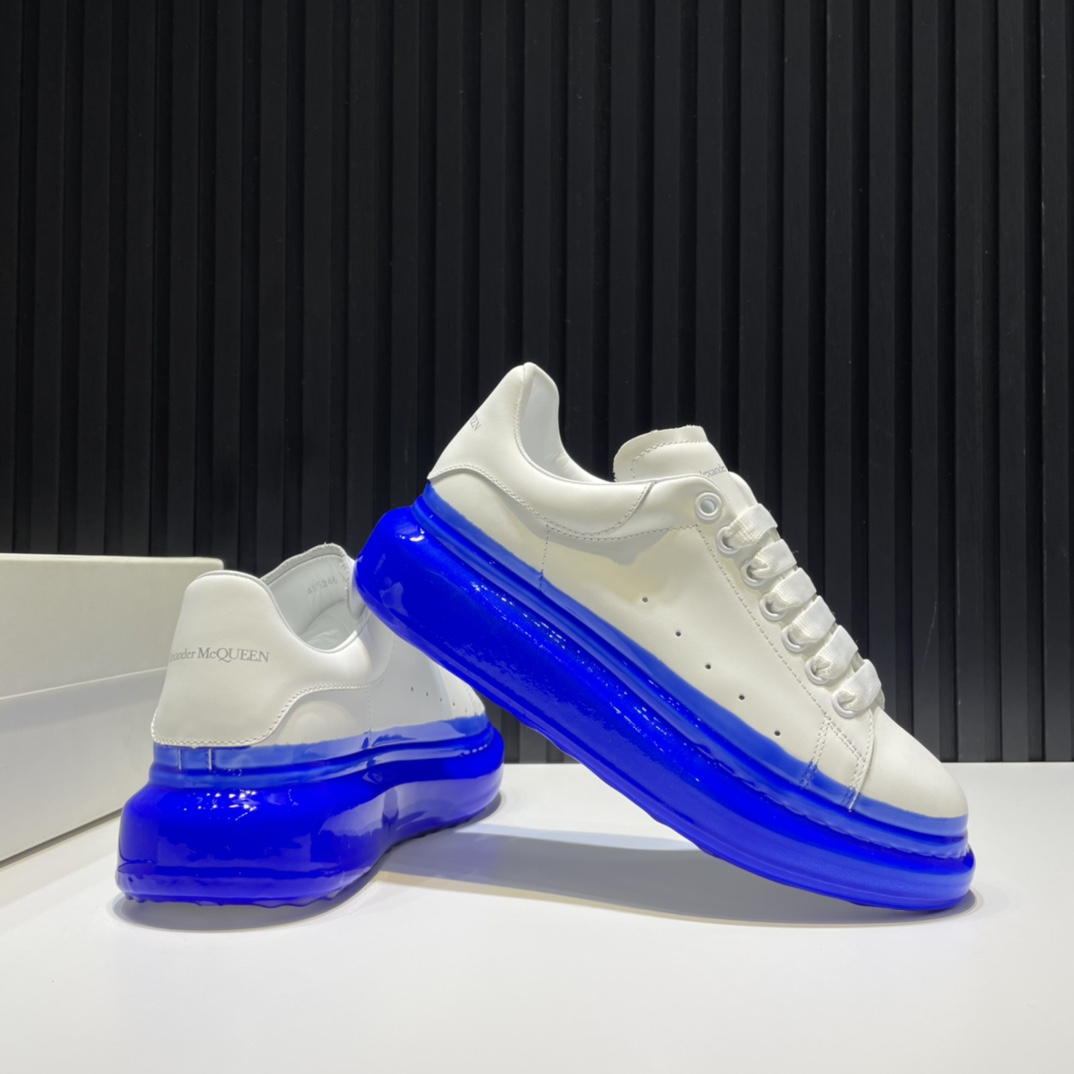 Alexander McQueen Sneaker Oversized in Blue Heel