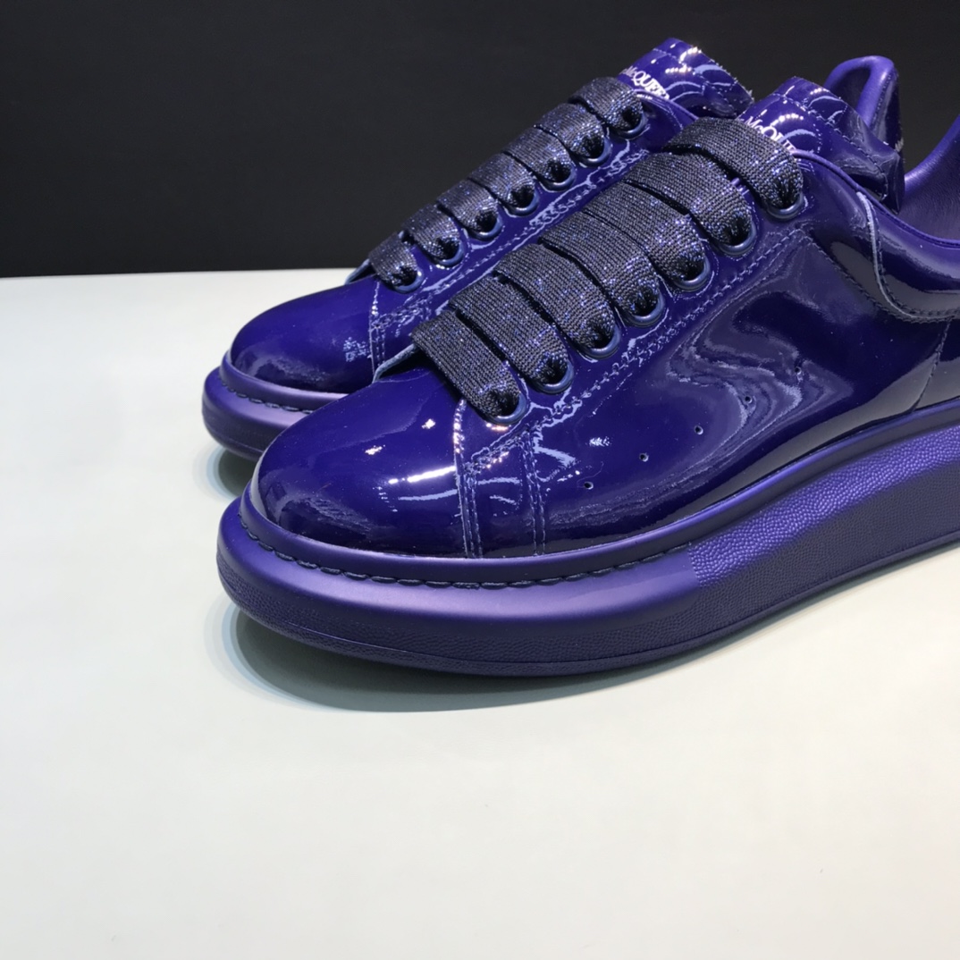 Alexander McQueen Sneaker Oversized in Blue