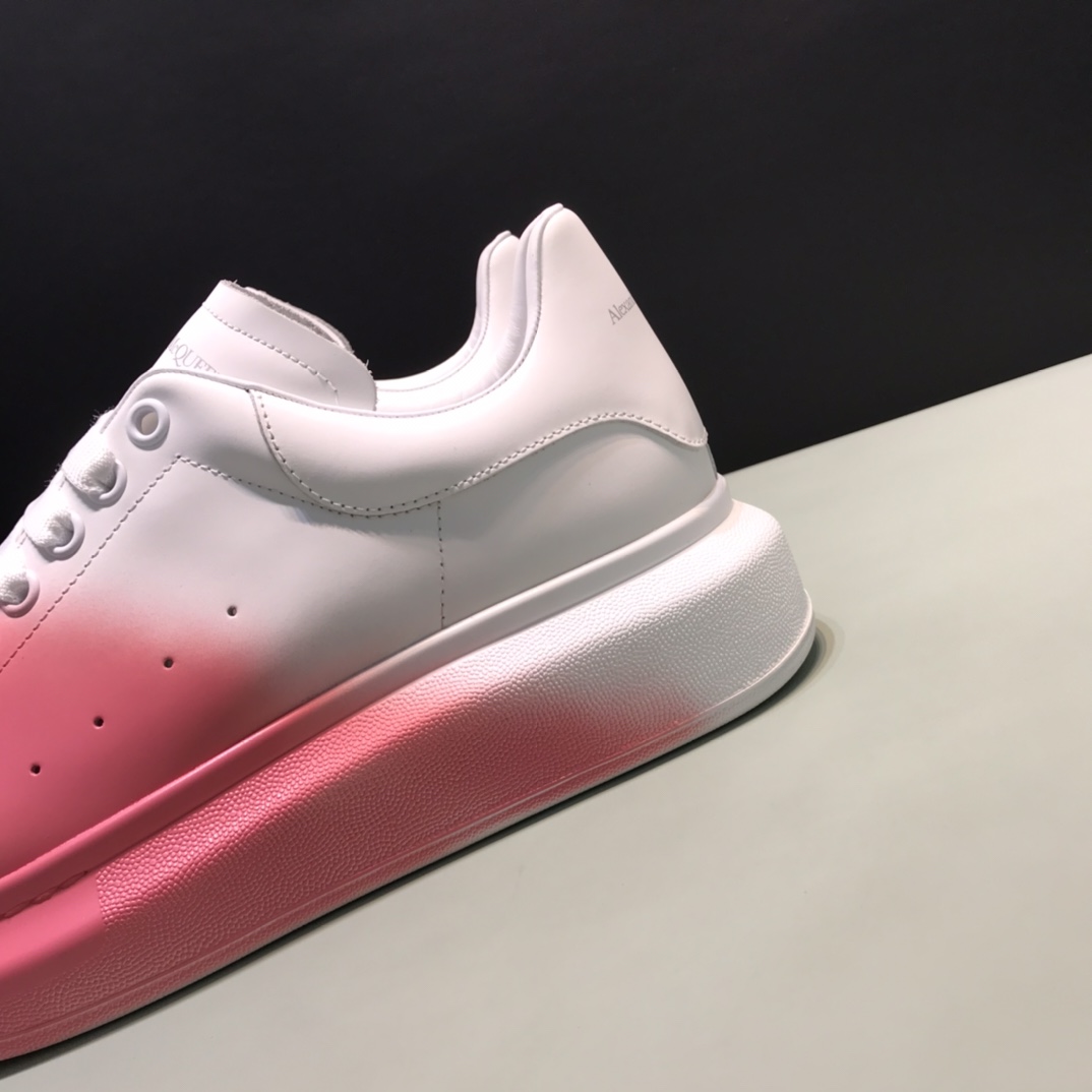 Alexander McQueen Sneaker Oversized Half Pink