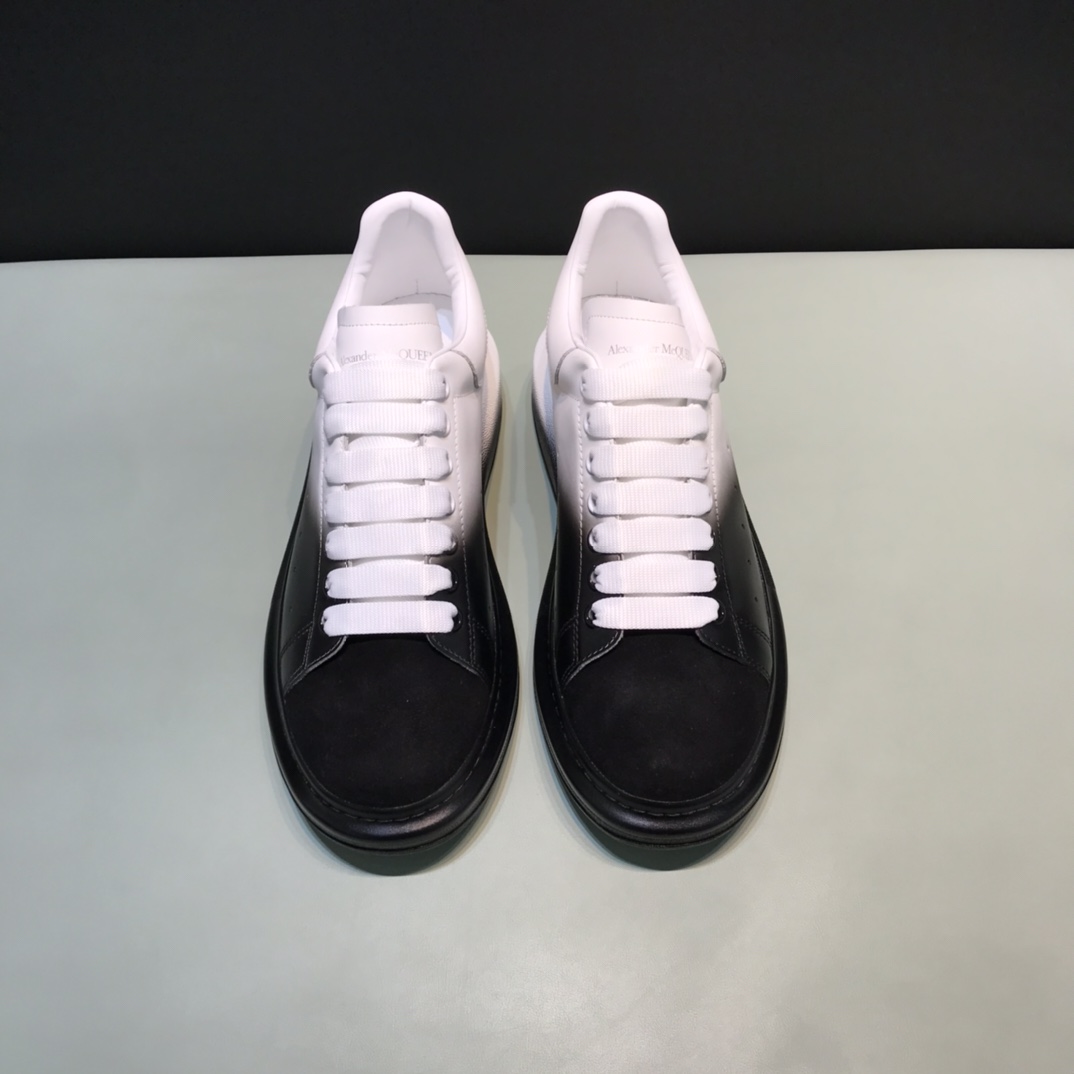 Alexander McQueen Sneaker Oversized Half Black