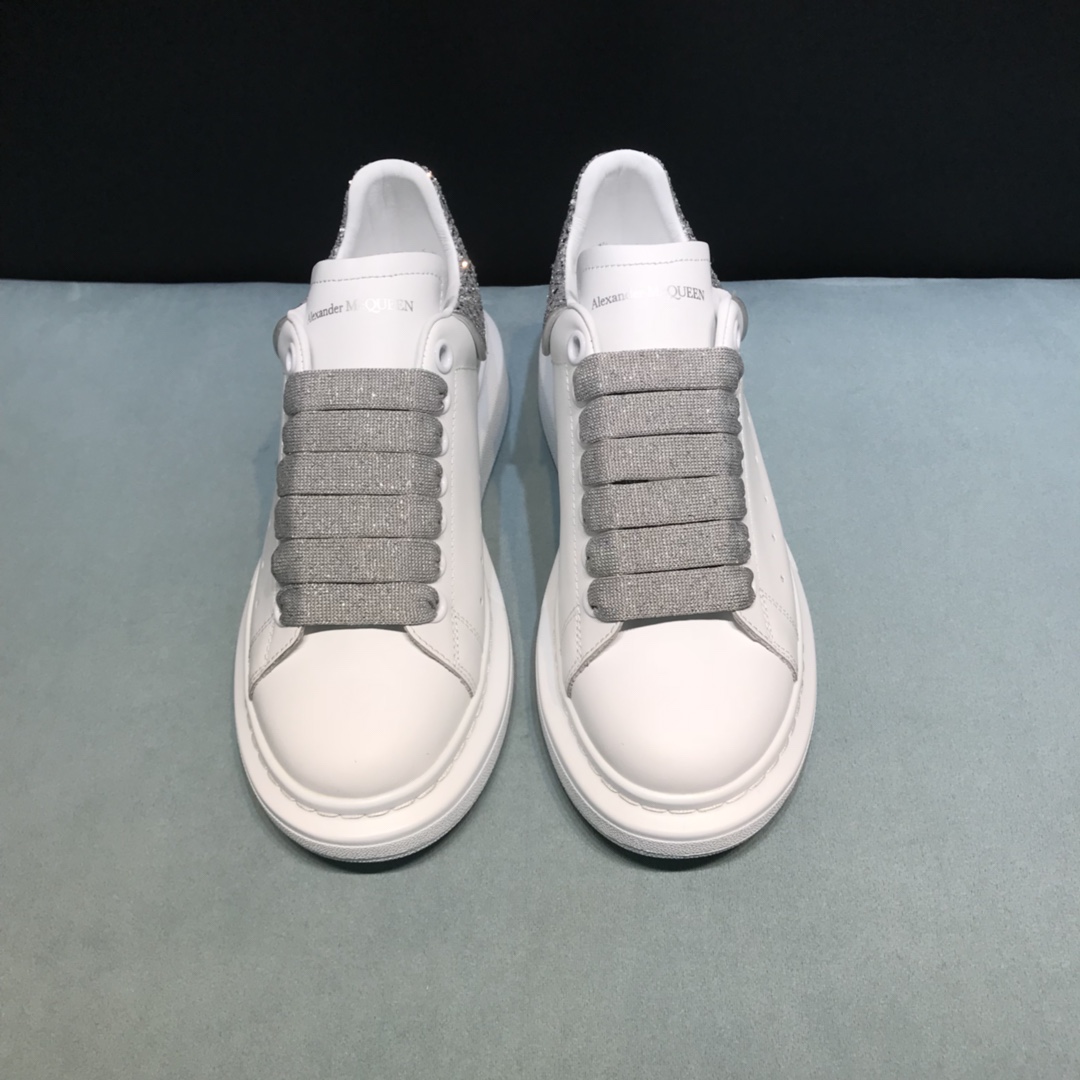 Alexander McQueen Sneaker Oversized Gray Lace-up