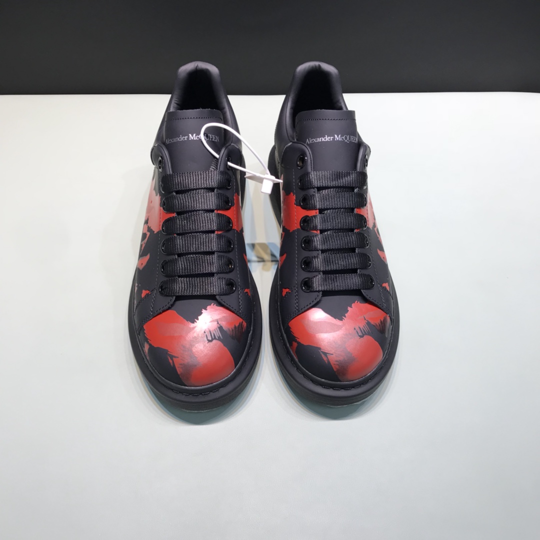 Alexander McQueen Sneaker Oversized Graffiti