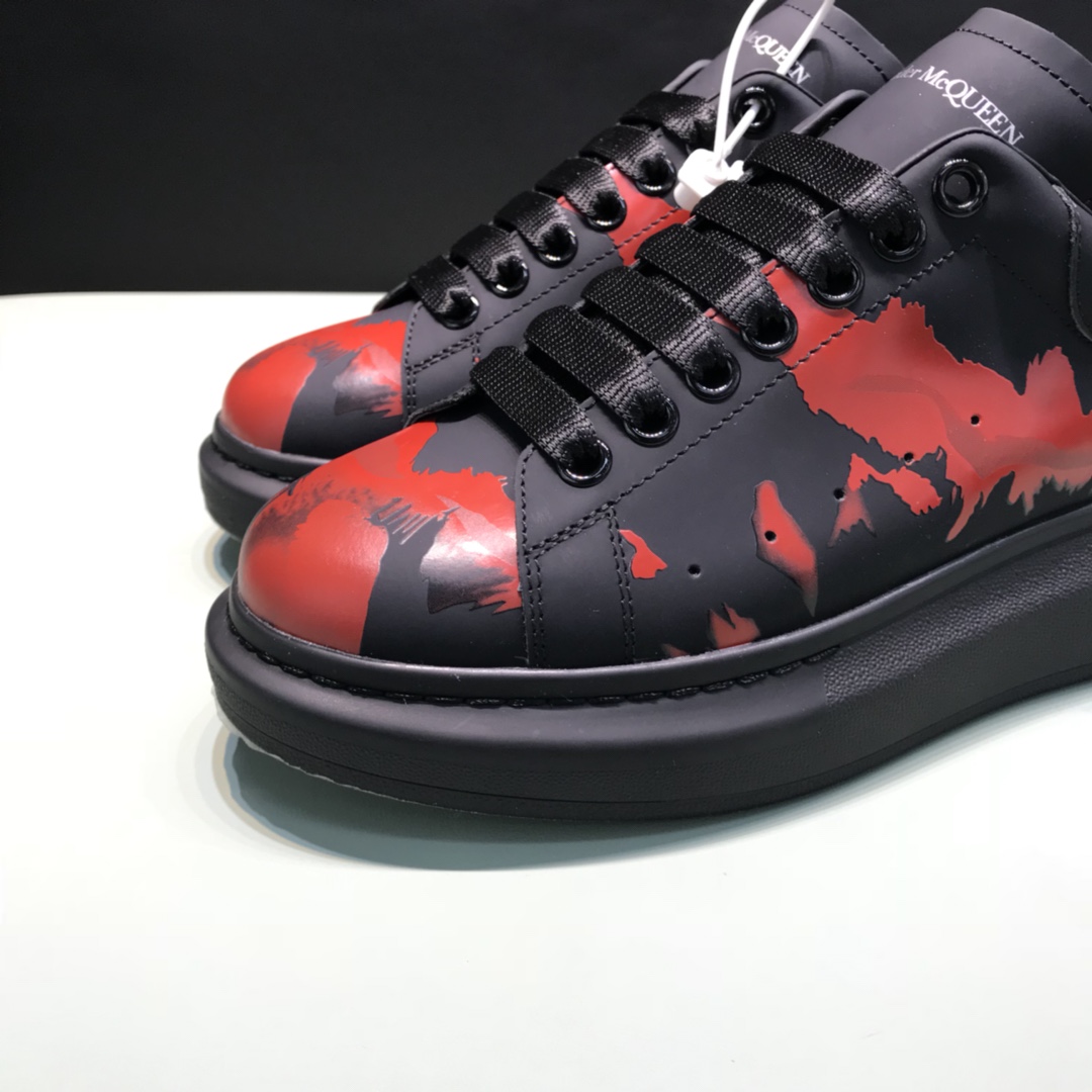 Alexander McQueen Sneaker Oversized Graffiti