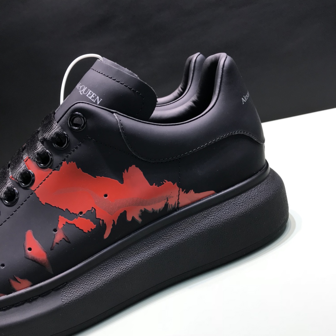 Alexander McQueen Sneaker Oversized Graffiti