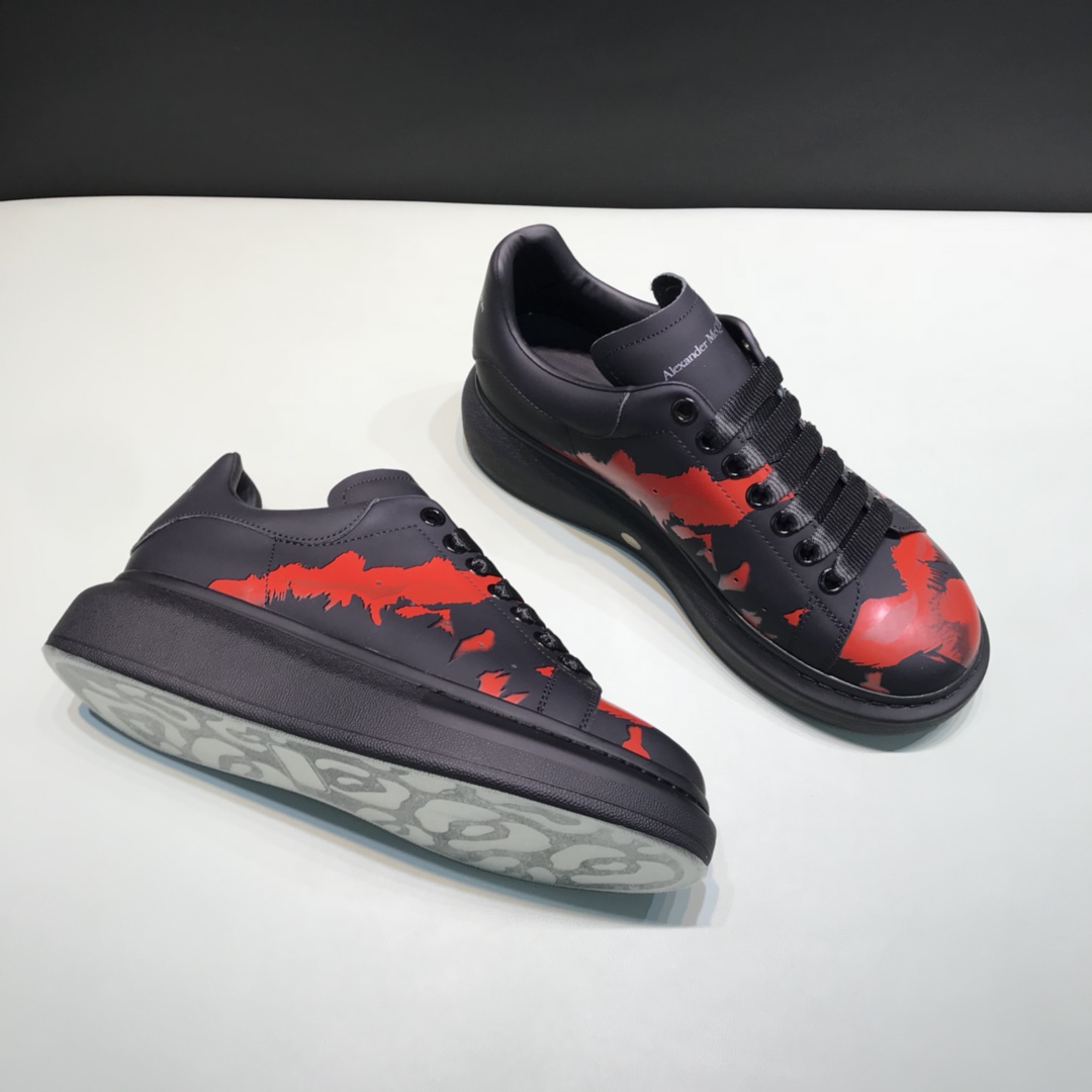 Alexander McQueen Sneaker Oversized Graffiti