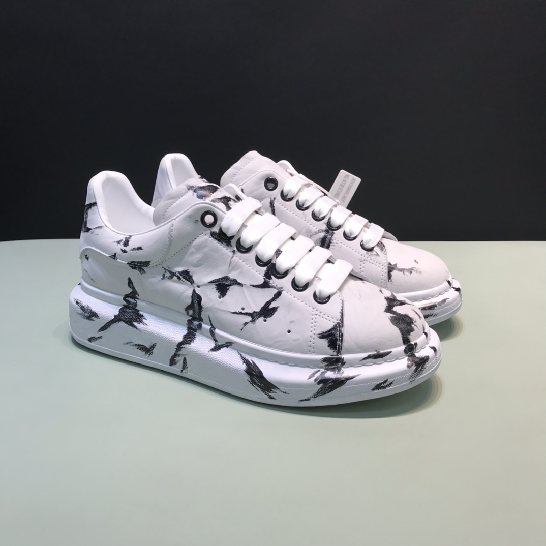 Alexander McQueen Sneaker Oversized Graffiti