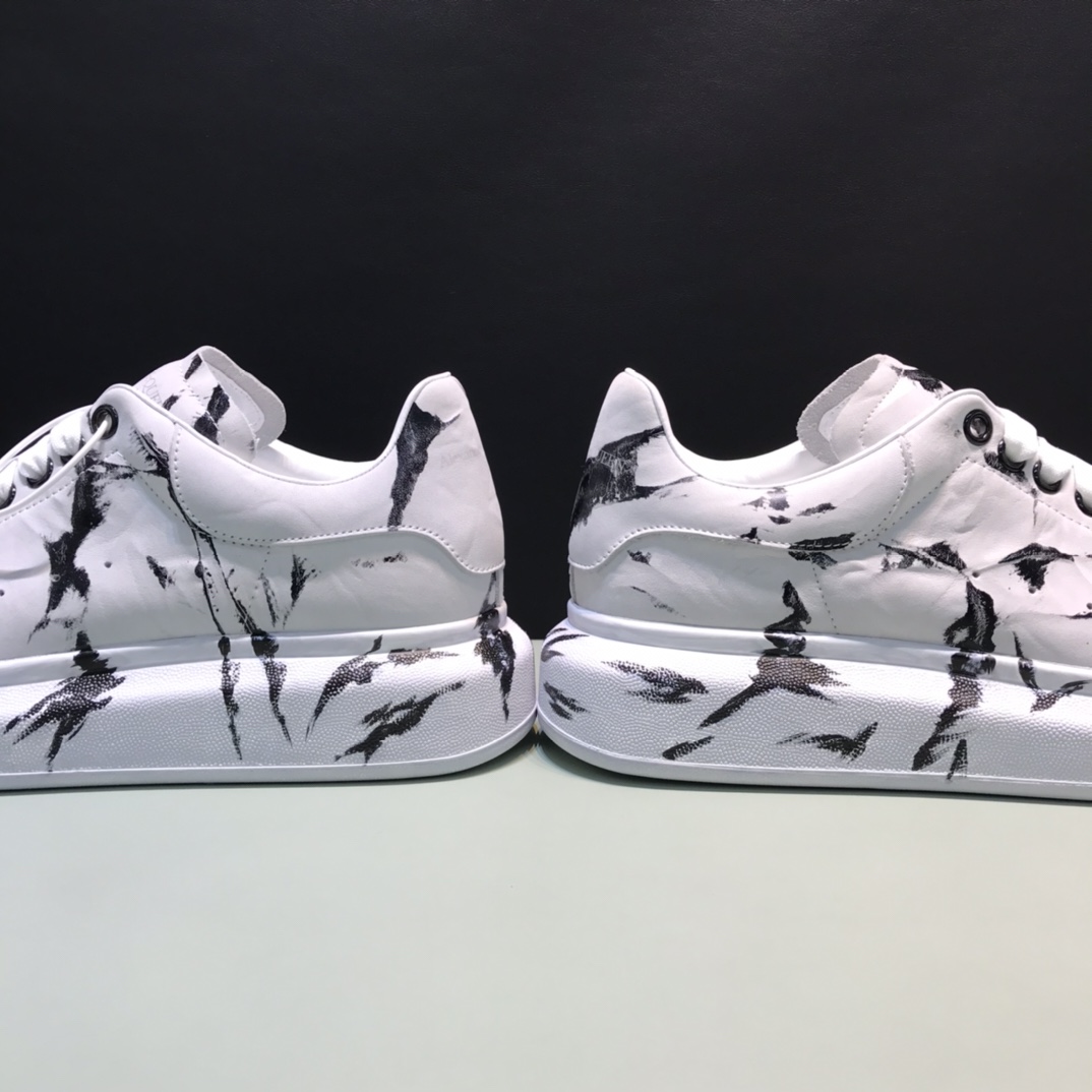 Alexander McQueen Sneaker Oversized Graffiti