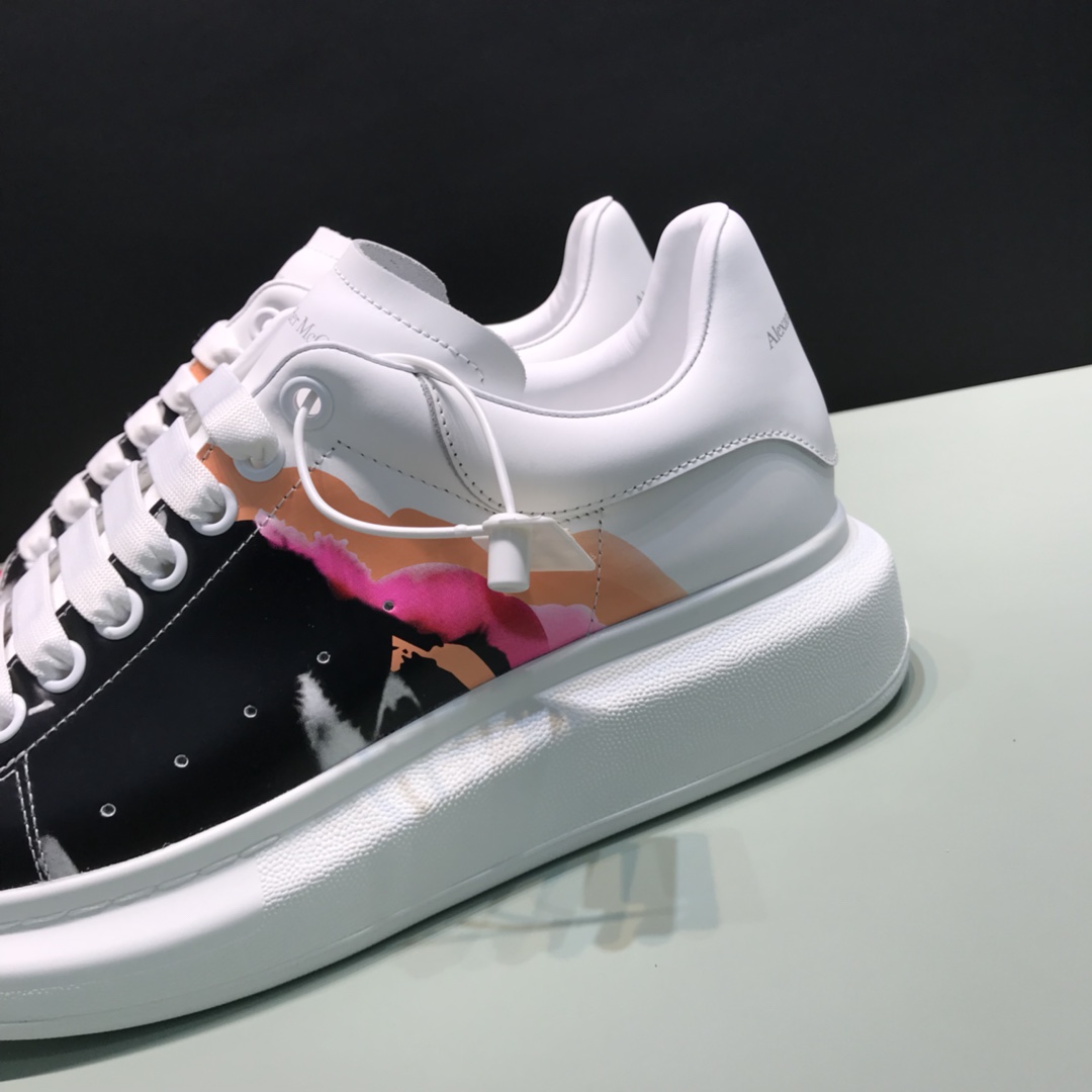 Alexander McQueen Sneaker Oversized Graffiti