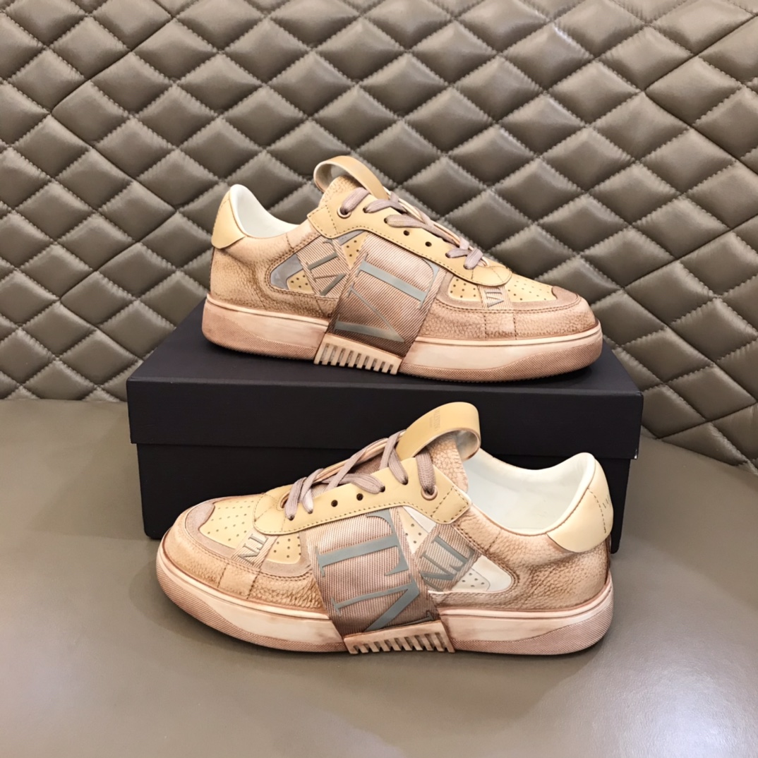 Valentino Sneaker Low-Top Calfskin in Orange