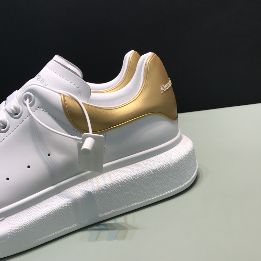 Alexander McQueen Sneaker Oversized Gold Heel