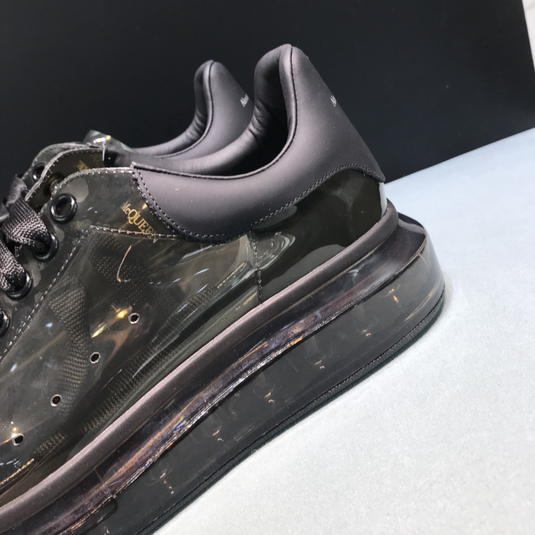 Alexander McQueen Sneaker Oversized Black Pearlite