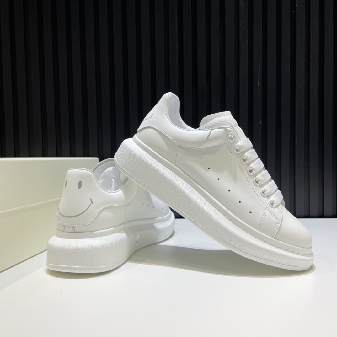 Alexander McQueen Sneaker Oversized