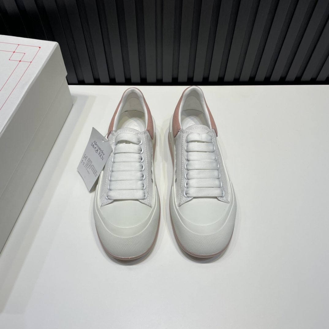 Alexander McQueen Sneaker Deck Plimsoll in Pink