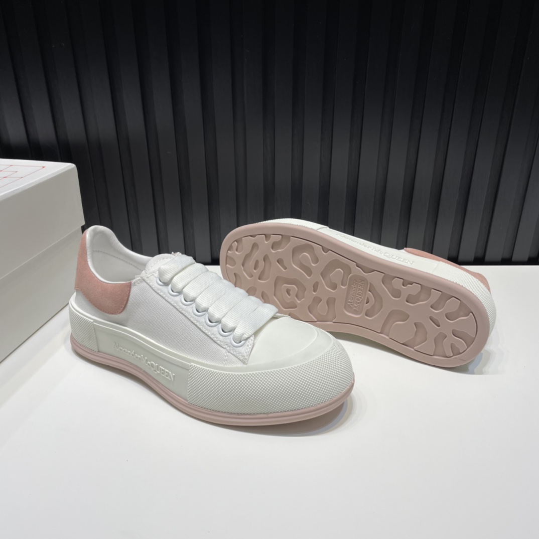 Alexander McQueen Sneaker Deck Plimsoll in Pink