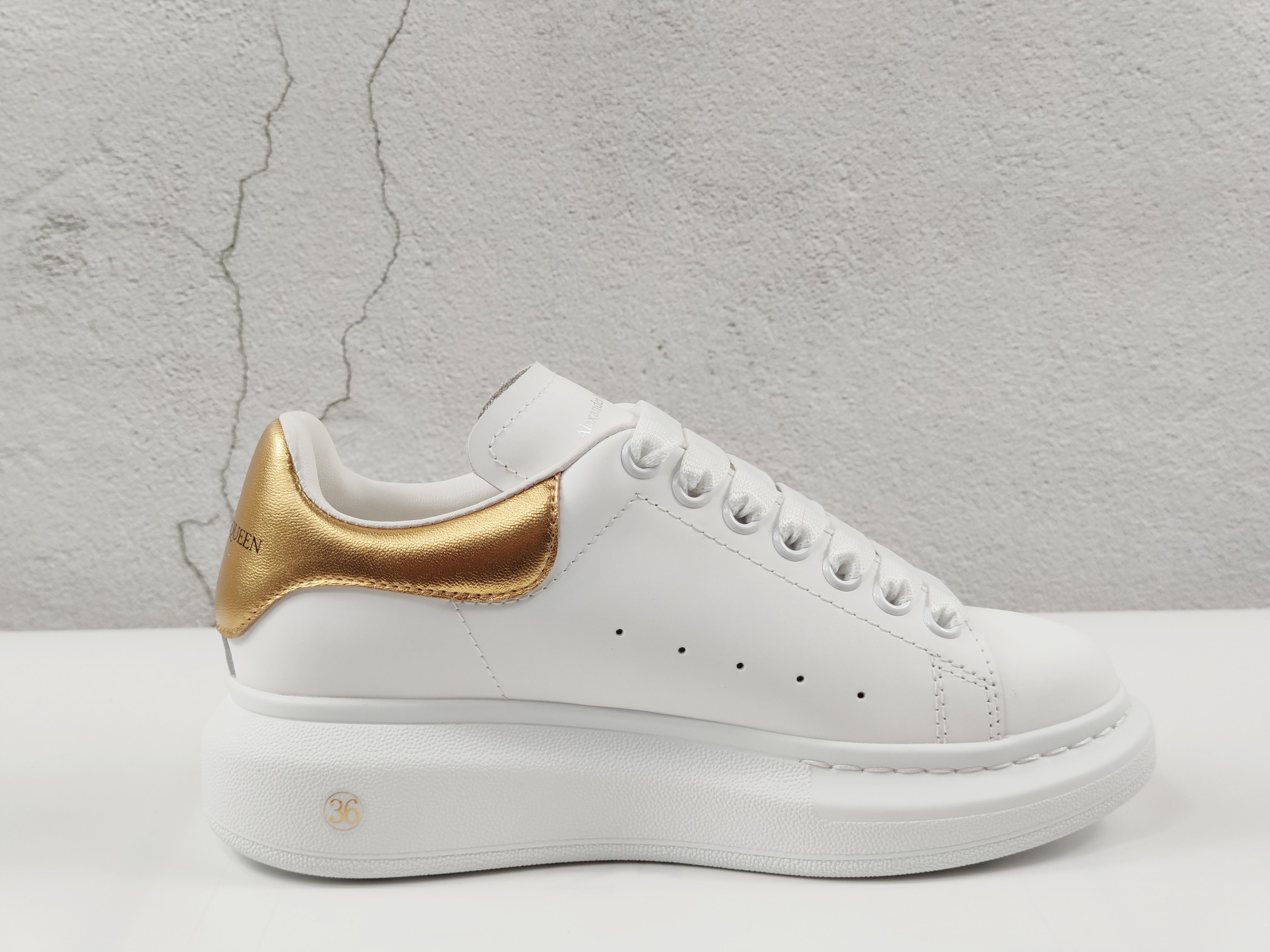 Alexander McQueen Oversized Sneaker Pearlite Sole