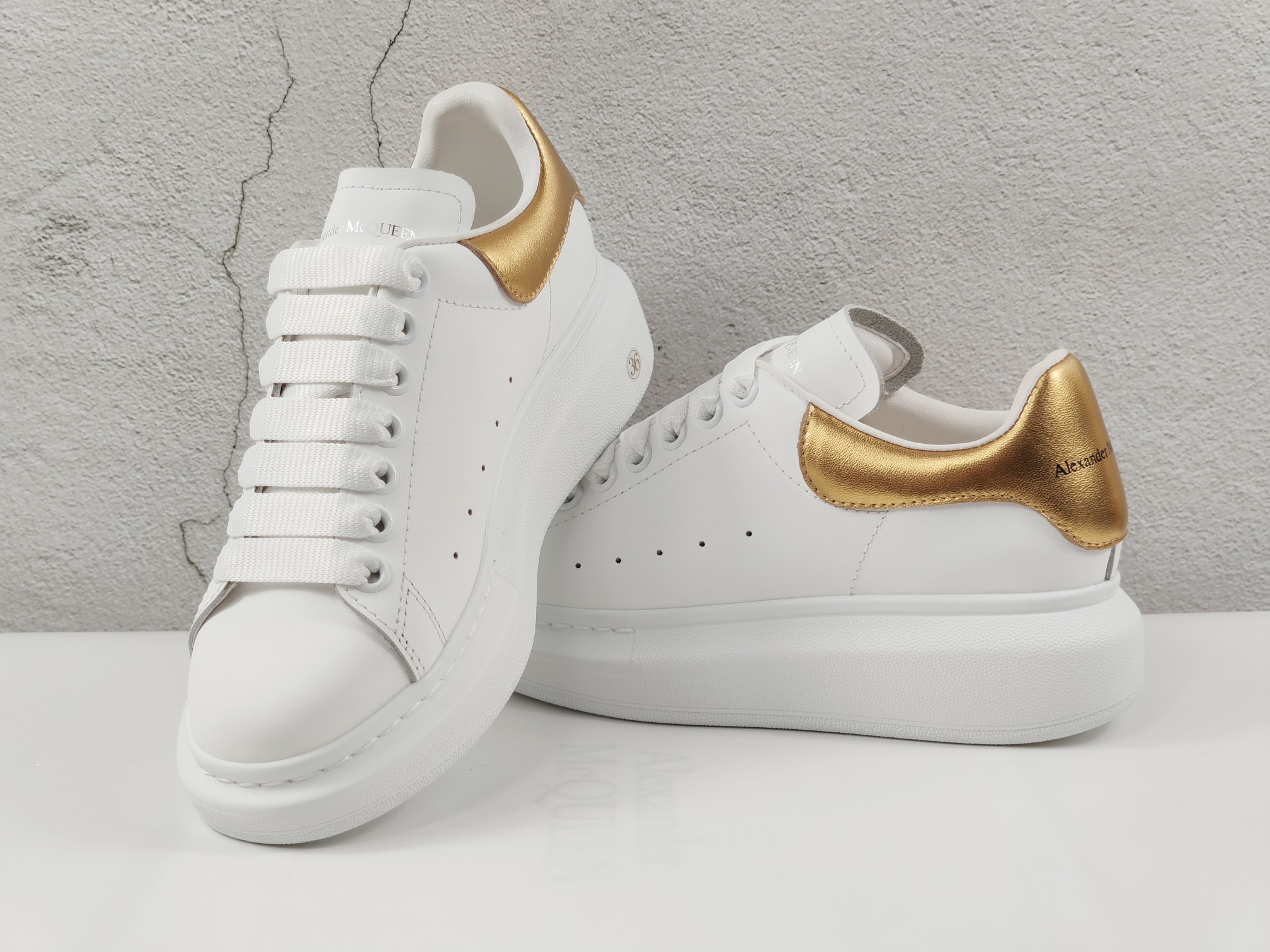 Alexander McQueen Oversized Sneaker Pearlite Sole