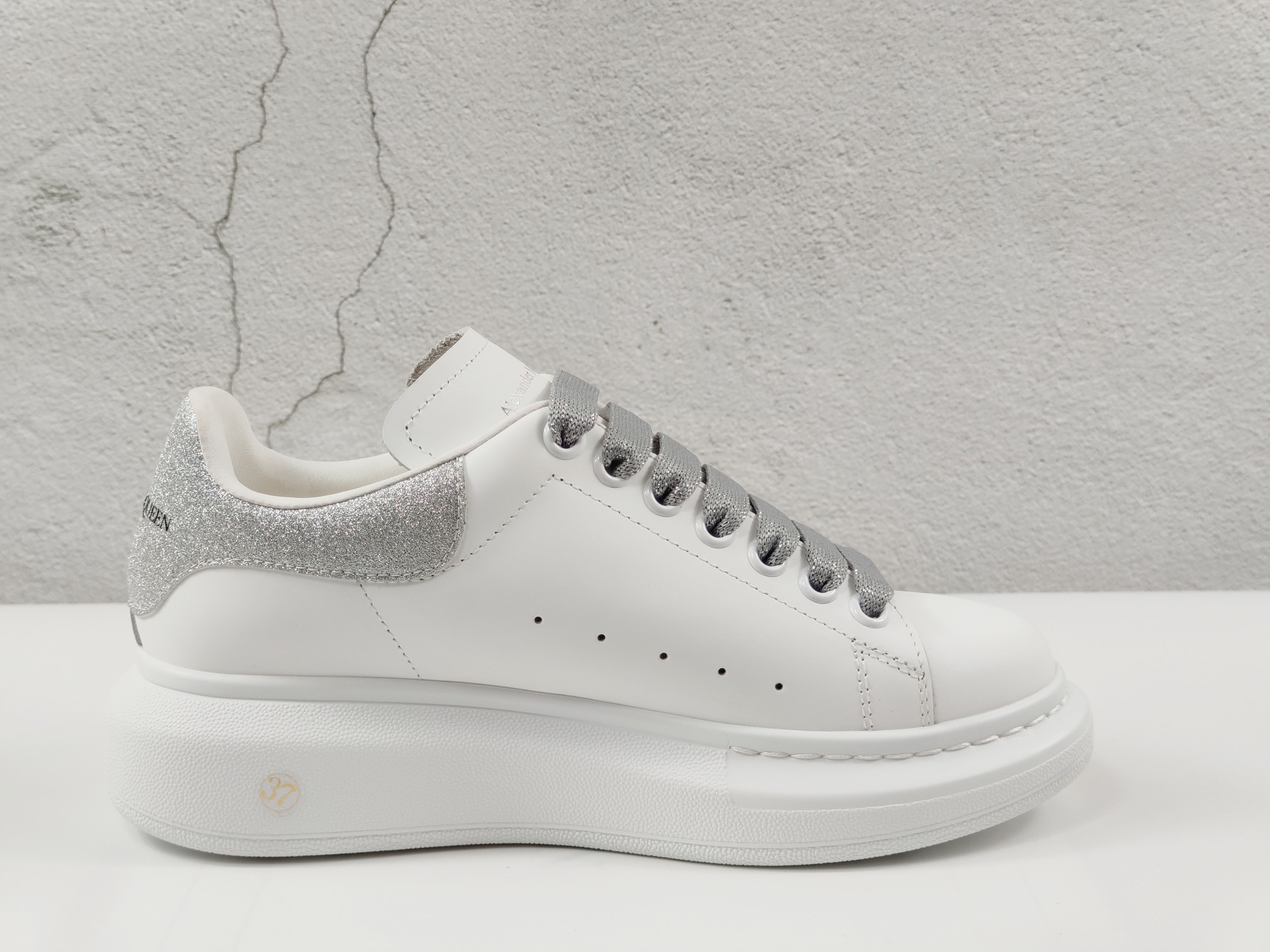 Alexander McQueen Oversized Sneaker Pearlite Heel