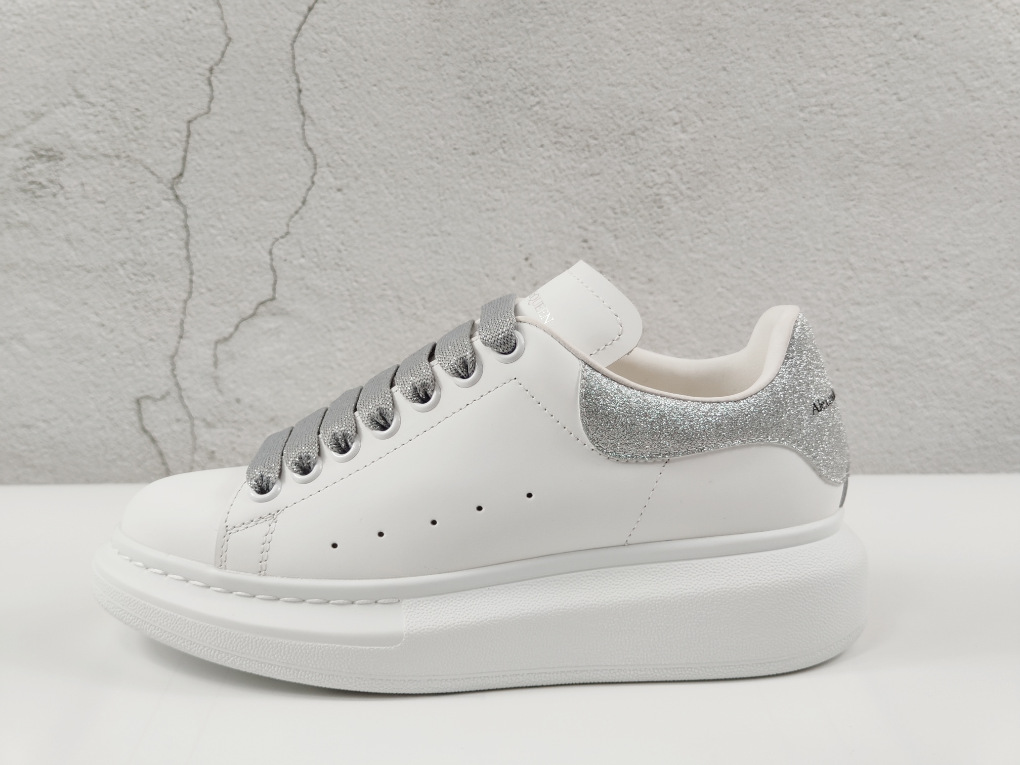 Alexander McQueen Oversized Sneaker Pearlite Heel