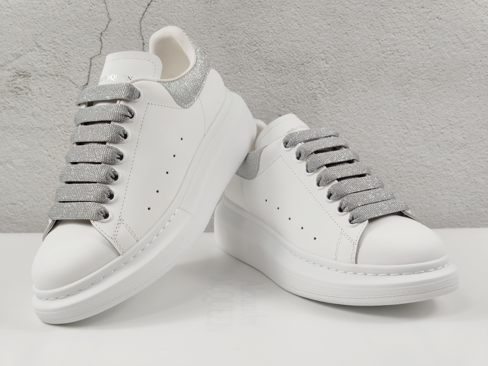 Alexander McQueen Oversized Sneaker Pearlite Heel