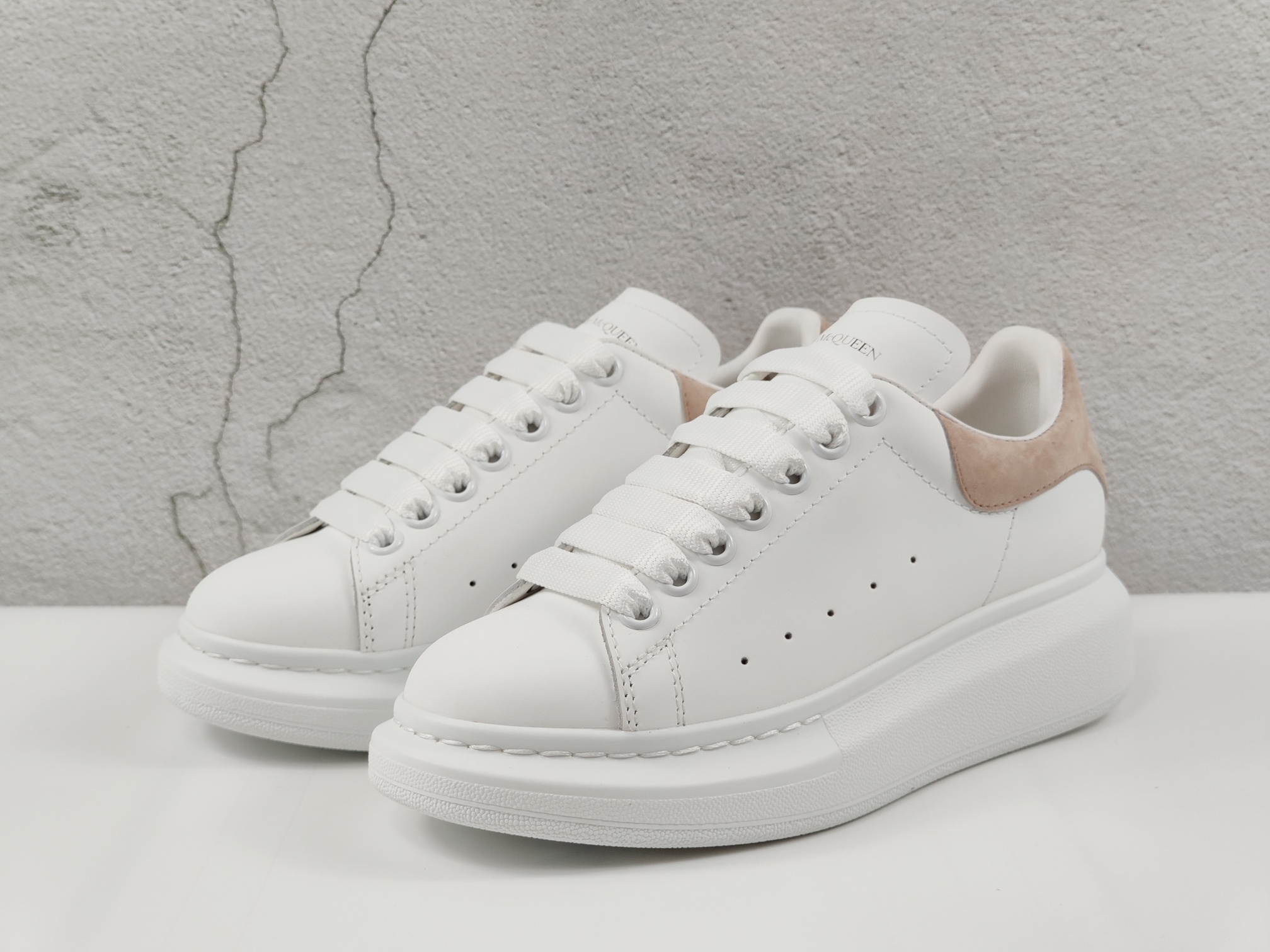 Alexander McQueen Oversized Sneaker in Cream Heel