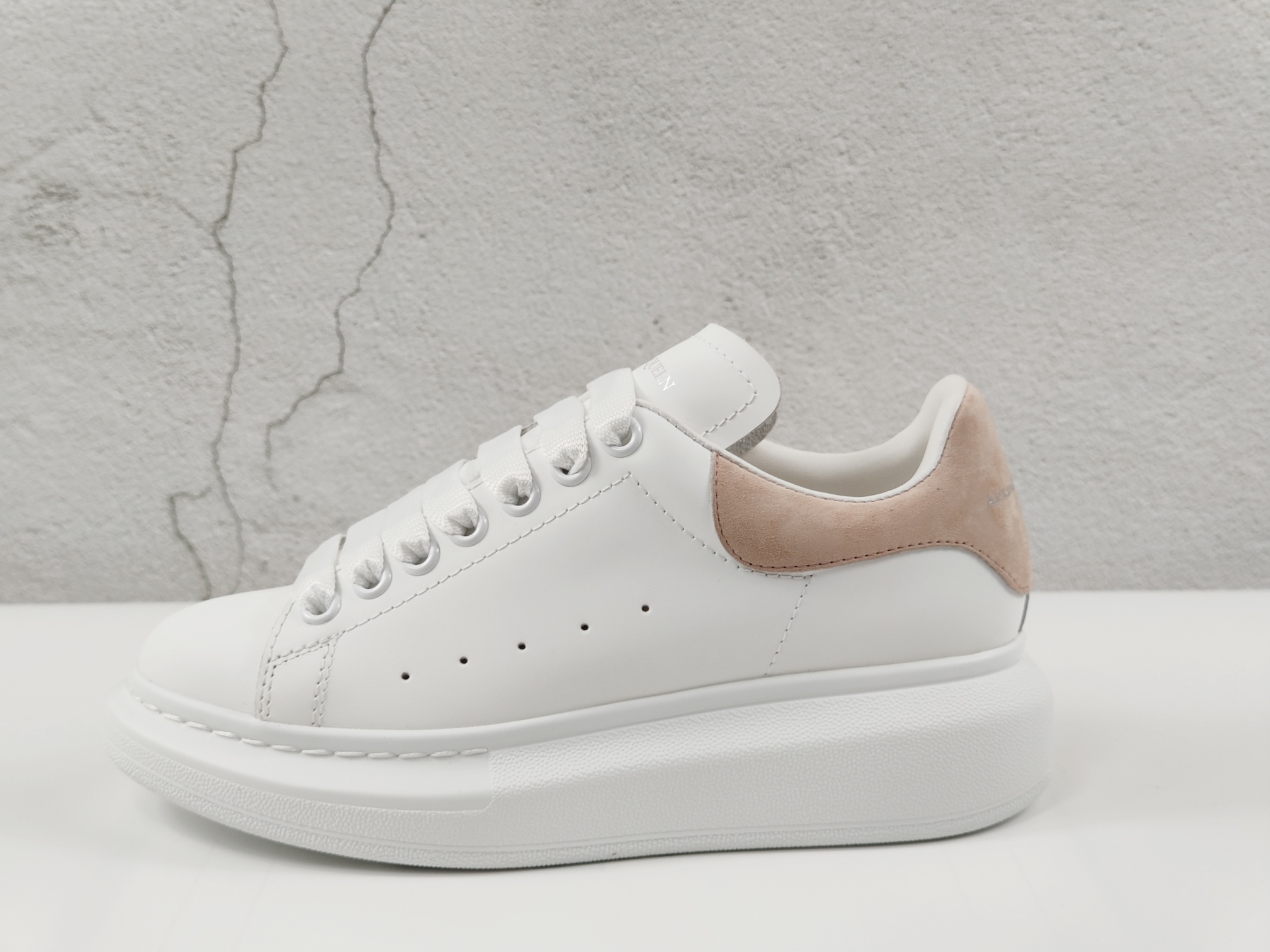 Alexander McQueen Oversized Sneaker in Cream Heel