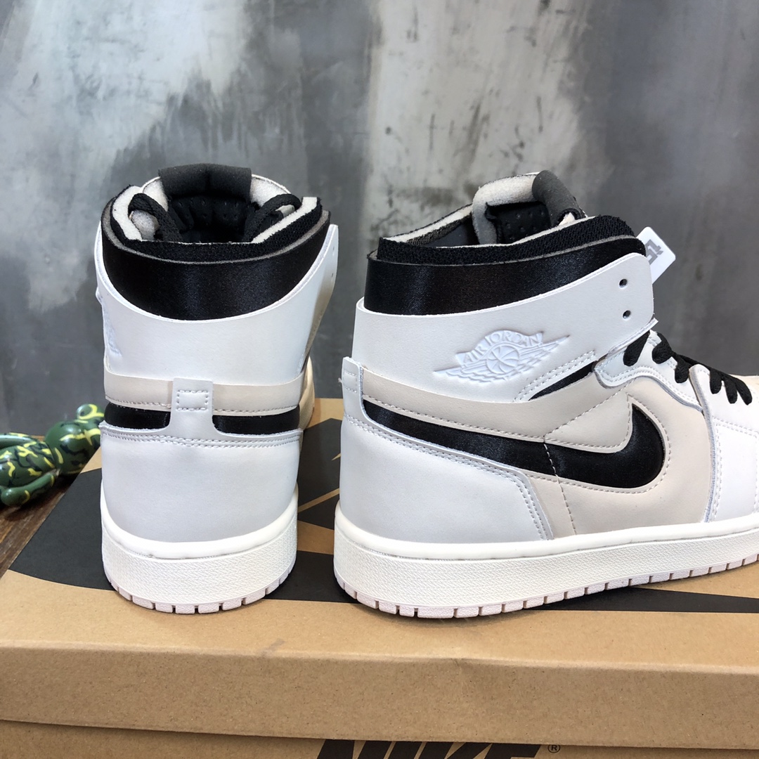 Air Jordan 1 Zoom Air CMFT “Summit White” Sneaker