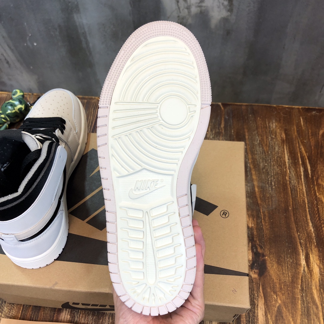 Air Jordan 1 Zoom Air CMFT “Summit White” Sneaker