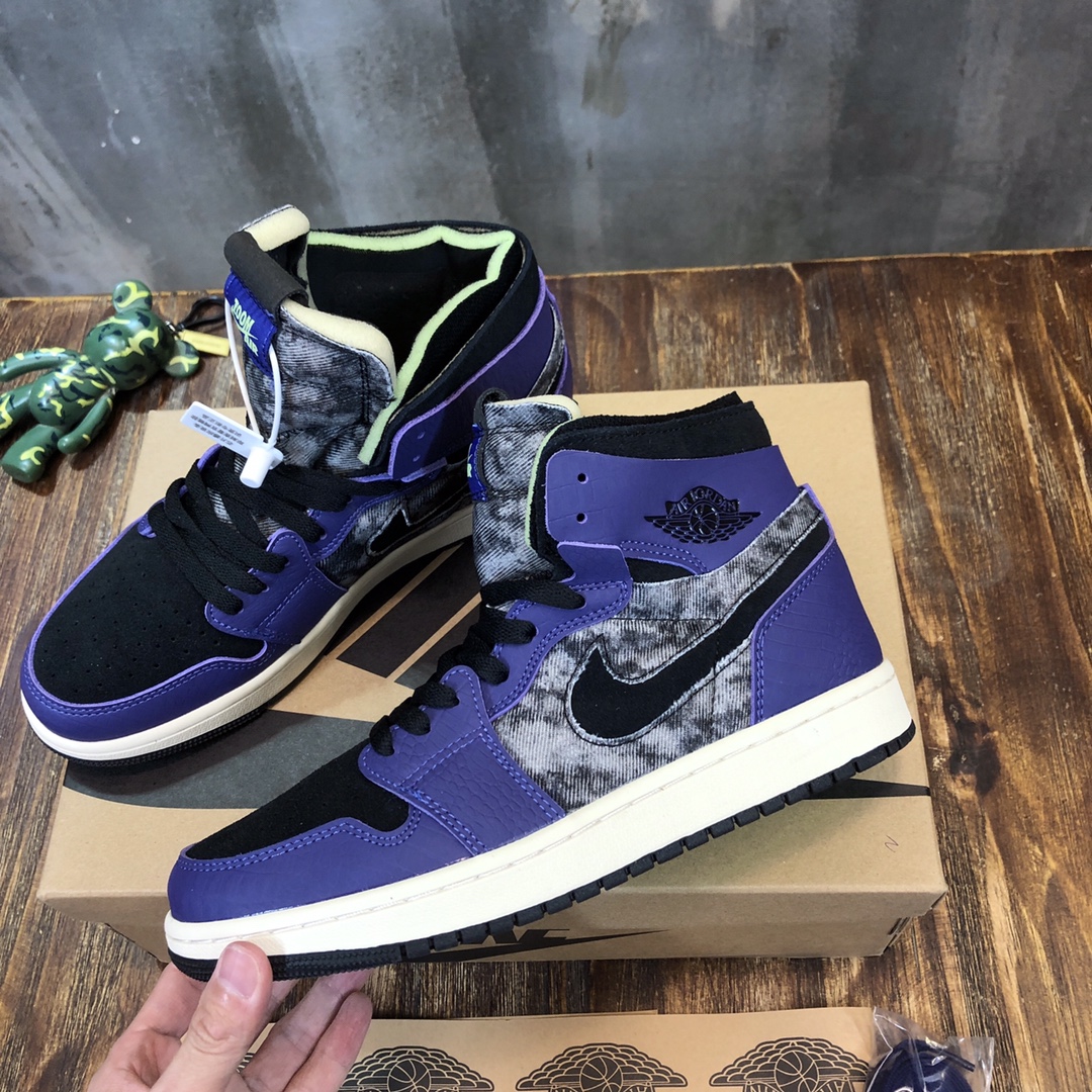 Air Jordan 1 Zoom  Air CMFT “Bayou Boys” Sneaker