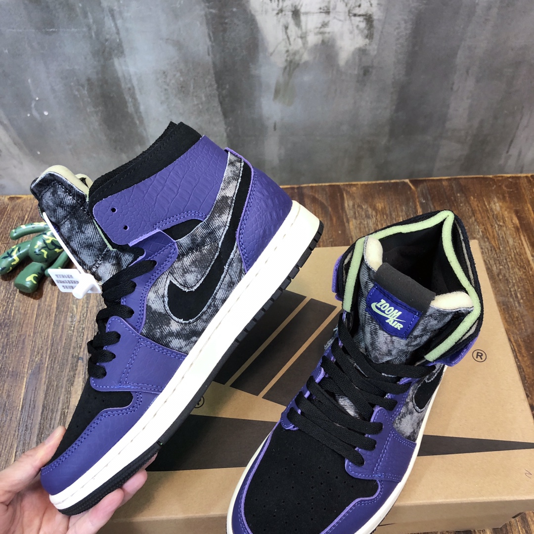 Air Jordan 1 Zoom  Air CMFT “Bayou Boys” Sneaker