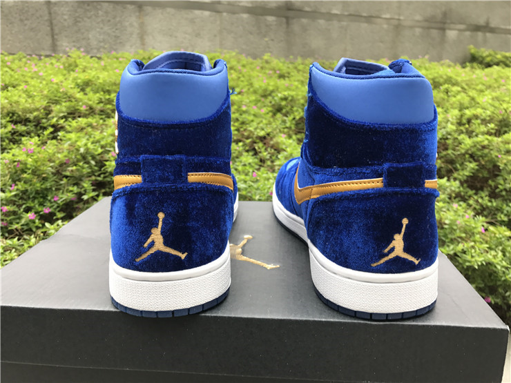 Air Jordan 1 Retro High Blue Velvet Men Sneakers 0B4BDD19318D