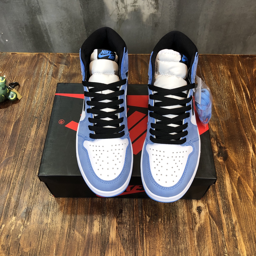 Air Jordan 1 High OG ＂University Blue＂ Sneaker