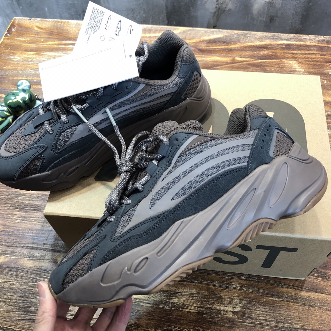 adidas Yeezy Boost 700V2