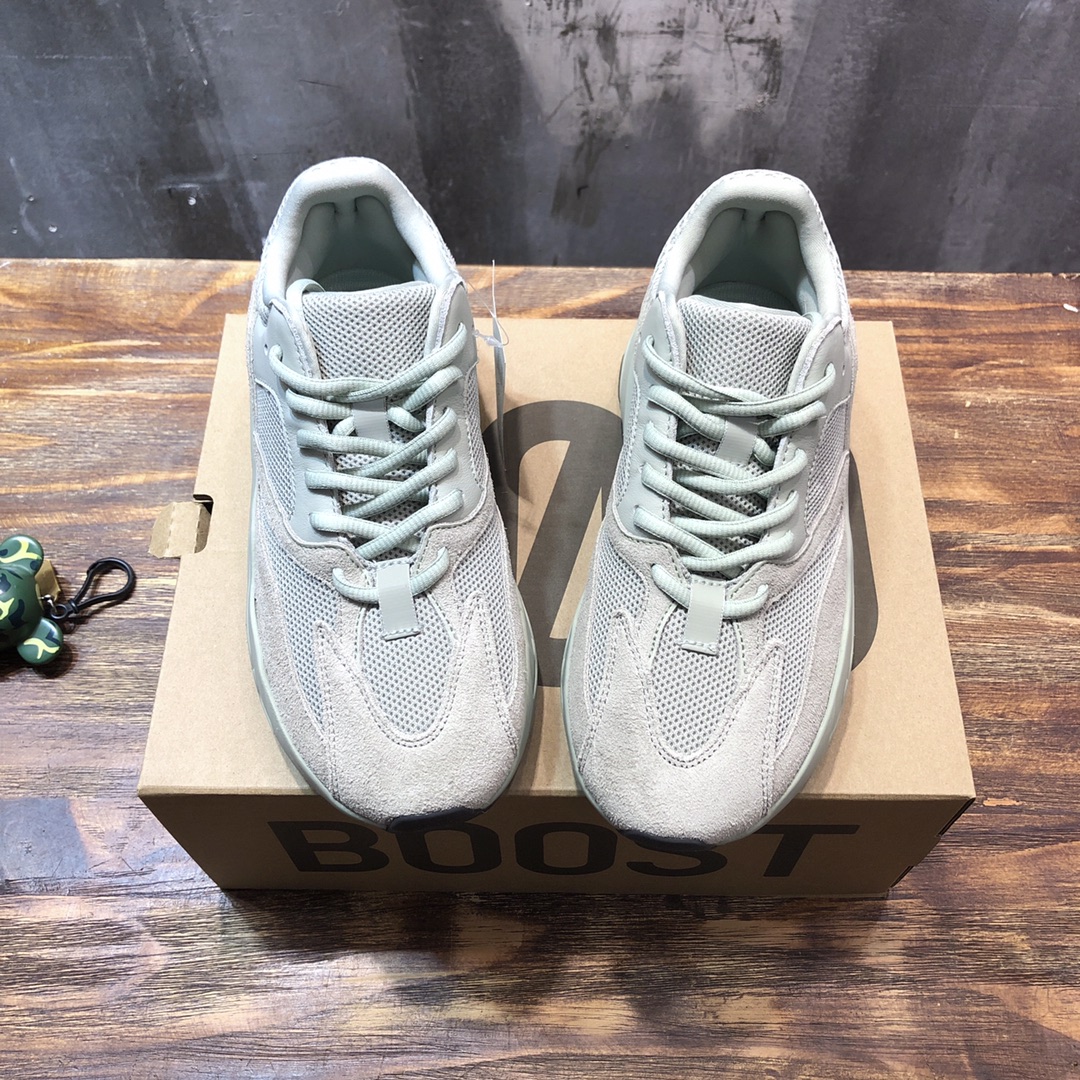 adidas Yeezy Boost 700