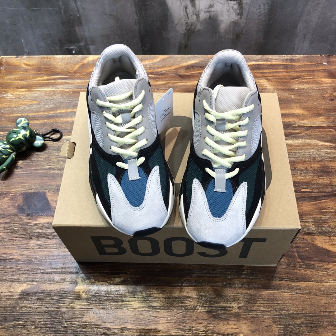 adidas Yeezy Boost 700