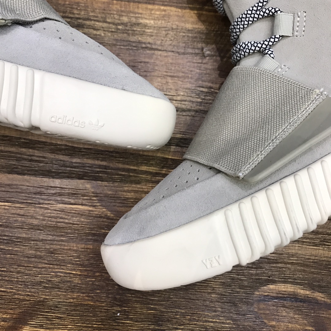 Adidas Yeezy 750 boost in Gray