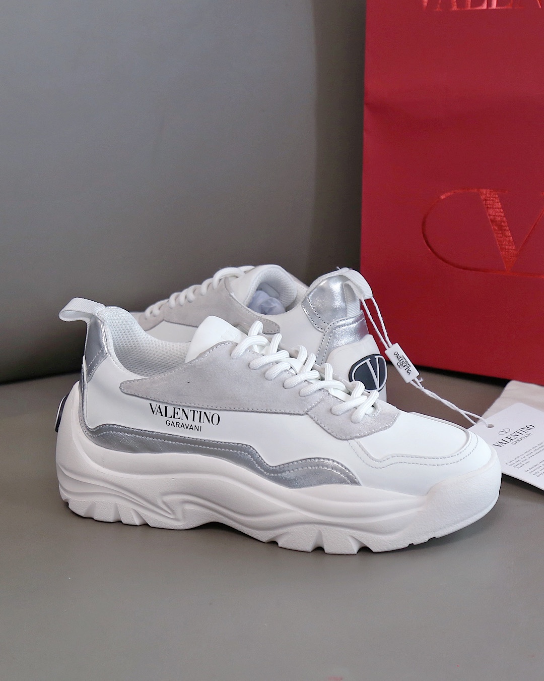 Valentino Sneaker Gumboy Calfskin in Gray