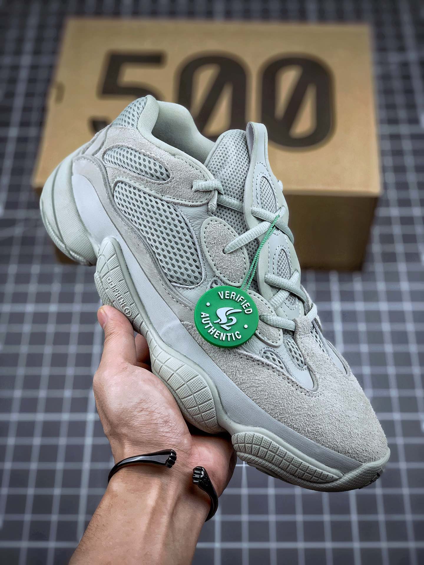 Adidas Sneaker Yeezy Boost 500 in Dark white